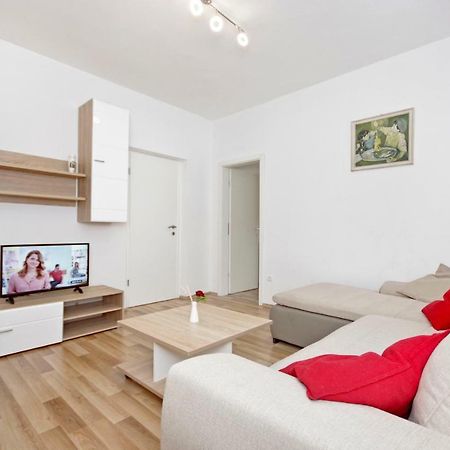 Apartments Andela Makarska Eksteriør billede