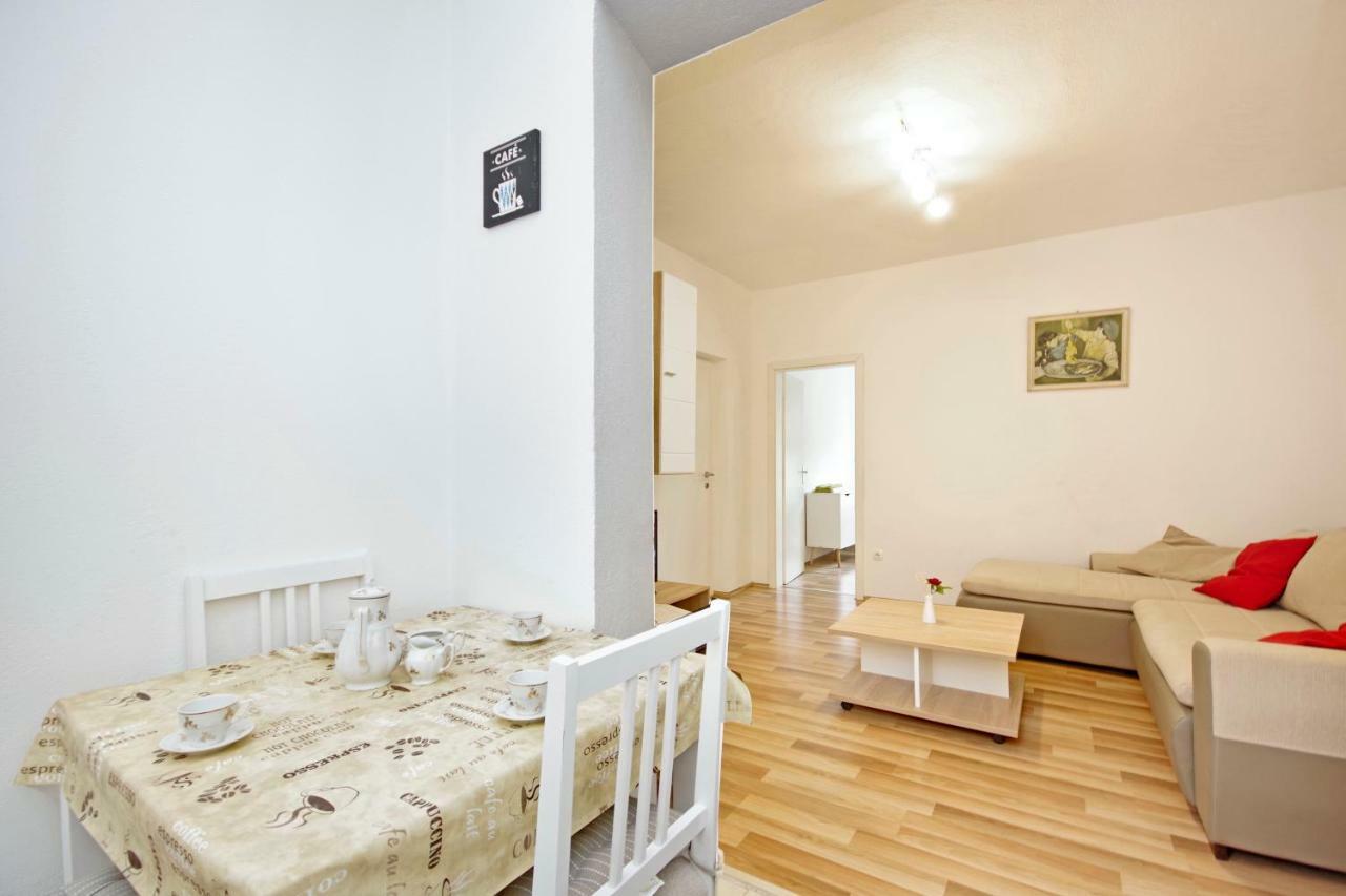 Apartments Andela Makarska Eksteriør billede
