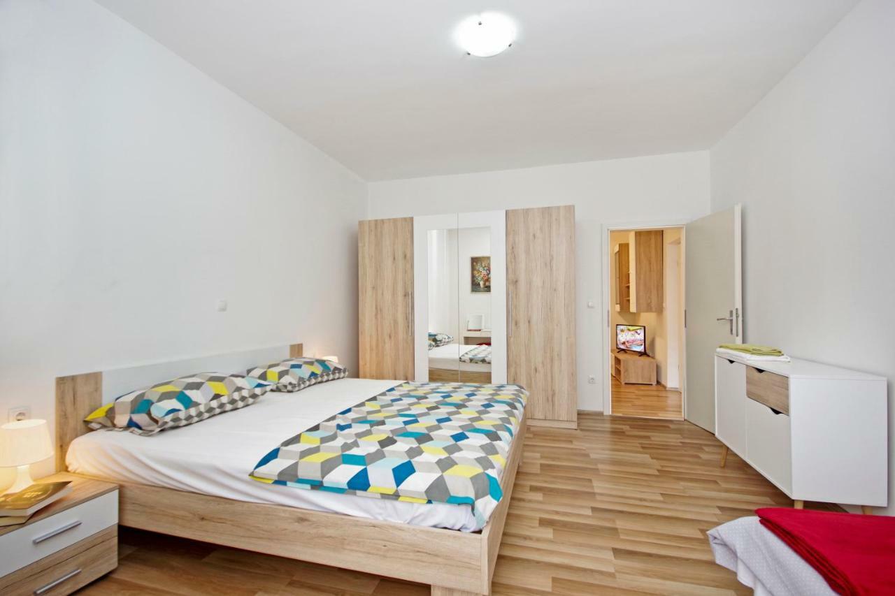 Apartments Andela Makarska Eksteriør billede