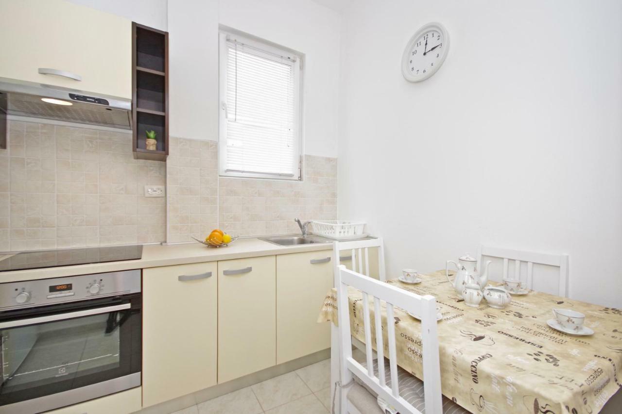 Apartments Andela Makarska Eksteriør billede