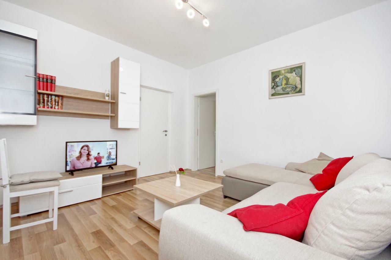 Apartments Andela Makarska Eksteriør billede