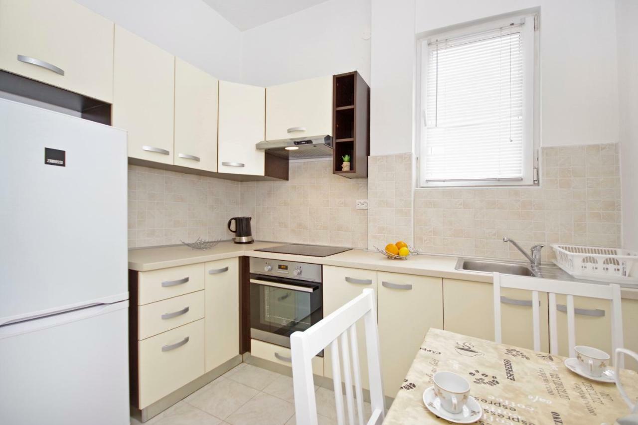 Apartments Andela Makarska Eksteriør billede