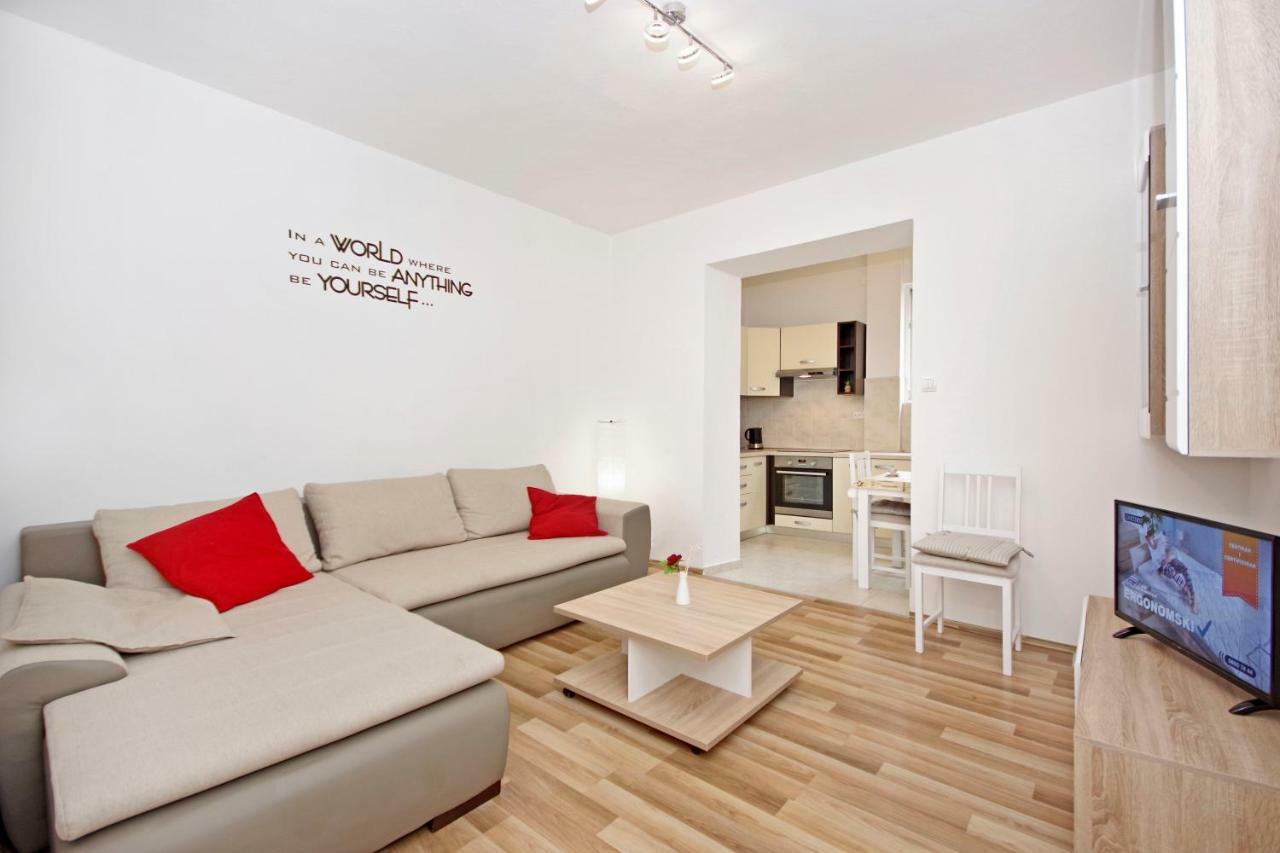 Apartments Andela Makarska Eksteriør billede