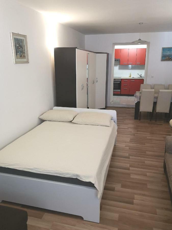 Apartments Andela Makarska Eksteriør billede